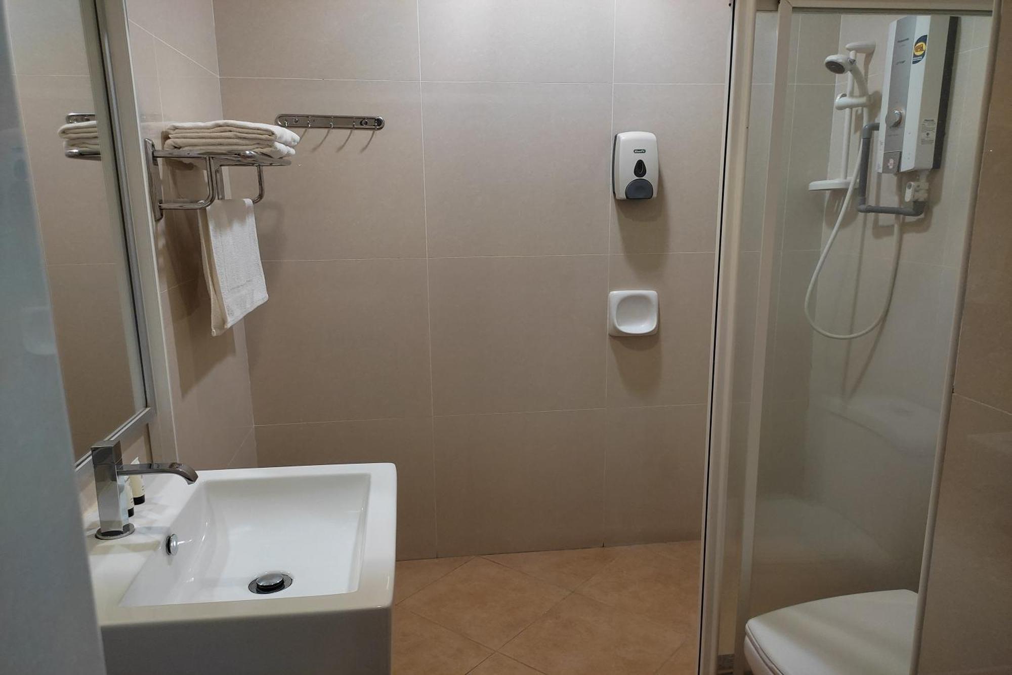 Hotel D'New 1 Kk Sabah Donggongon Eksteriør billede