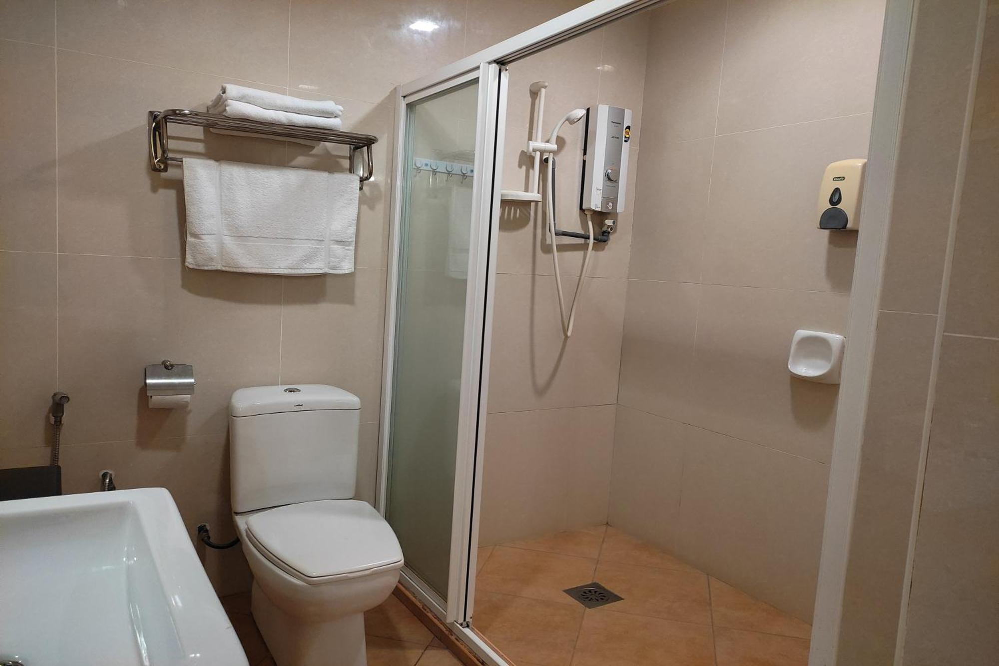 Hotel D'New 1 Kk Sabah Donggongon Eksteriør billede
